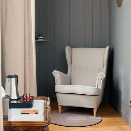 Гостевой дом Les Du Champagne Collery 4*