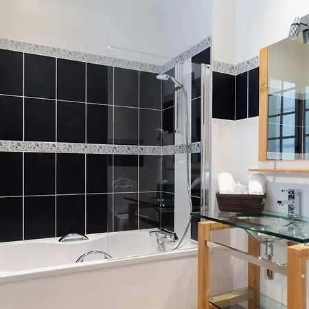 Les Du Champagne Collery 4*