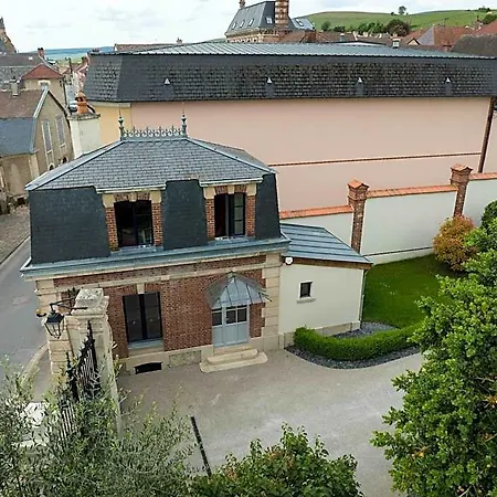 Pensionat Les Du Champagne Collery 4*