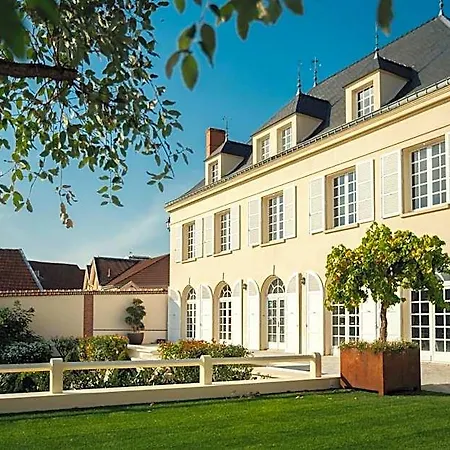Les Du Champagne Collery Pensionat 4*