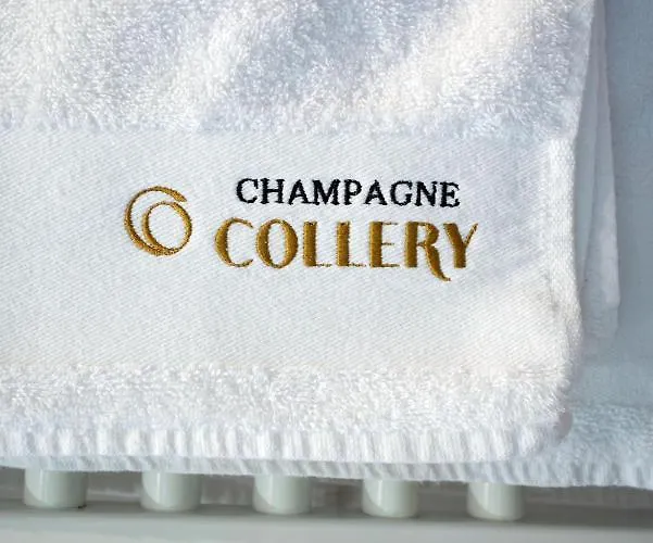 Les Du Champagne Collery Guest house Ay-Champagne